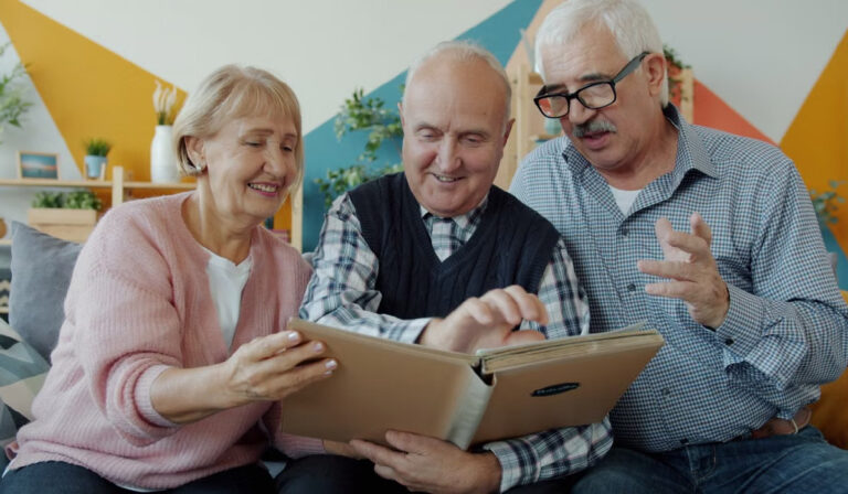 How to Recognize When a Loved One May Need Memory Care