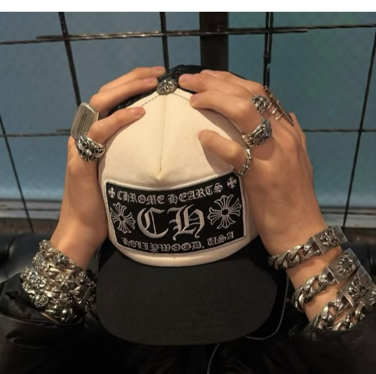 How CDG and chrome Hearts Influence Modern Fashion